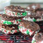 Hot Chocolate Sandwich Cookie With Marshmallow Buttercream