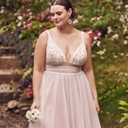 Separated Fabric Cups on Bodice