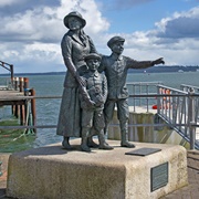 Annie Moore and Her Brothers, Cobb, Ireland