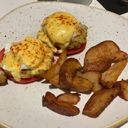 Eggs Benedict