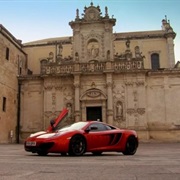 S18.E1: Super Cars Across Italy
