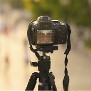 S26.E4: Statue Restoration, Tripods, Polish Sausages, Welding Guns