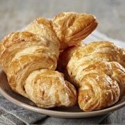 S20.E7: U Locks/Teepees/Croissants/Rolling Luggage