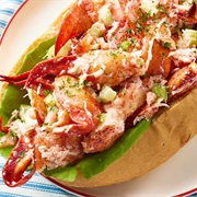 Lobster Roll With Fried Green Tomatoes