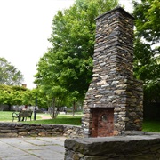 Queen Anne Square Meeting Room, Newport, RI