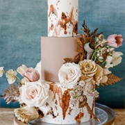 Autumn Theme Wedding Cake