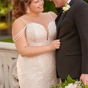 Spaghetti Straps Plus Off-Shoulder Straps