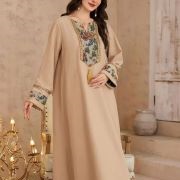 Tapestry Decoration on Dress