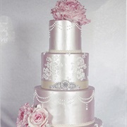 Pearlescent Finish Wedding Cake