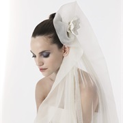 Veil Shaped on Head Like Flower