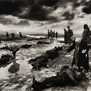 Grief, or Searching for Loved Ones at Kerch (Dmitri Baltermants)