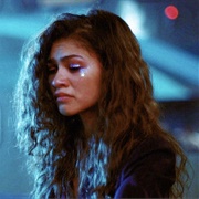 Rue's Glitter Eye Make-Up - Euphoria