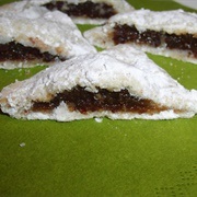 Date and Raisin Cookies