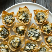 Artichoke Dip Wonton Cups