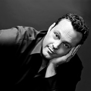 S38.E18: Vince Vaughn/Miguel