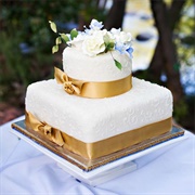 Bows at Bottom of Each Tier