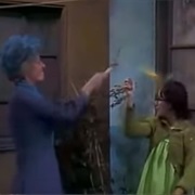 S3.E9: La Fuente De Los Deseos