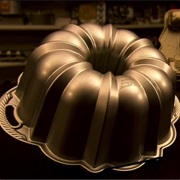 S19.E1: Garden Forks/English Toffee/Paint Chip Cards/Bundt Pans