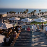 High Rooftop Lounge at Hotel Erwin