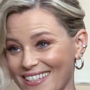 Elizabeth Banks