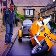S2.E9: Clarkson Backseat Drives a Vauxhall