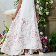 Outline-Style Embroidery on Wedding Gown