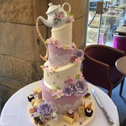 Teapot Theme Wedding Cake