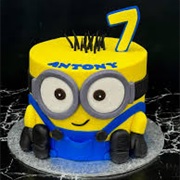 Minion Birthday Cake