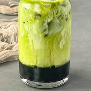 Matcha Boba Tea With Pawpaw Boba