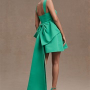 Long Bow Hanging Down to Create Train