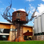 Steampunk Tree House, Milton, Delaware