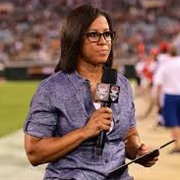 Lisa Salters Sideline Reporter