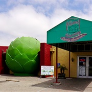Giant Artichoke Restaurant, Castroville, California, USA