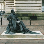 Charles Dickens Statue