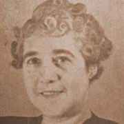 Lillian Bailey, Medium