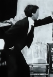 Undressing Extraordinary (1901)