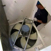 S22.E3: Indy Steering Wheels; Mixed Salad; Wind Turbine