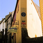 The Piece of Cheese Cottage