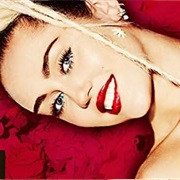 S41.E1: Miley Cyrus