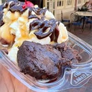 Lands End Salted Caramel Brownie Sundae