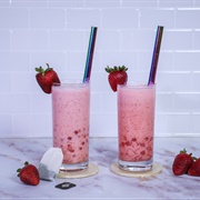 Strawberry Boba Tea With Pawpaw Boba