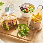 Éisleker Ham Sandwich