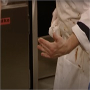 Hell's Kitchen: "9 Chefs" (S2,E3)