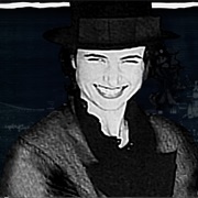 S15.E9: Andie MacDowell/Tracy Chapman