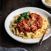 Whole Wheat Spaghetti With Tomato Lentil Sauce