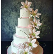 Wedding Cake With Lilies