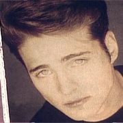 S17.E13: Jason Priestley/Teenage Fanclub