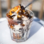 Coconut Cookie Sundae
