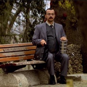 S1.E13: Fake to the Future