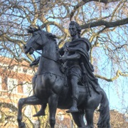 The Molehill on the Equestrian Statue of William III